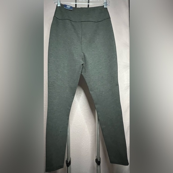 Crown & Ivy Dark Gray / Charcoal Leggings Women’s Size Small NWT - Picture 2 of 3